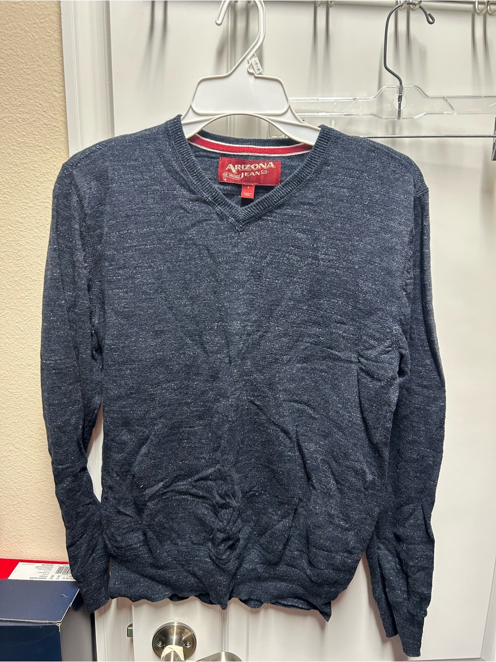 Men's Navy V-Neck knit Sweater